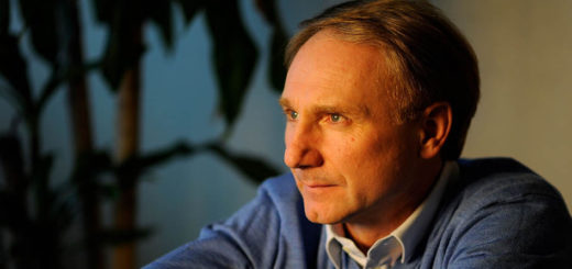 Dan Brown